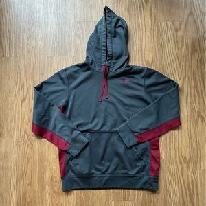 nike therma fit hoodie